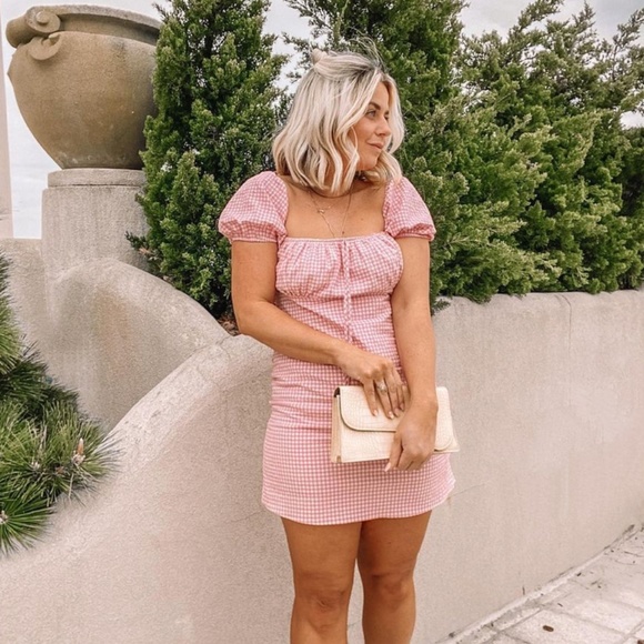 Zara Dresses & Skirts - Zara Pink Gingham Puff Sleeve Mini Dress